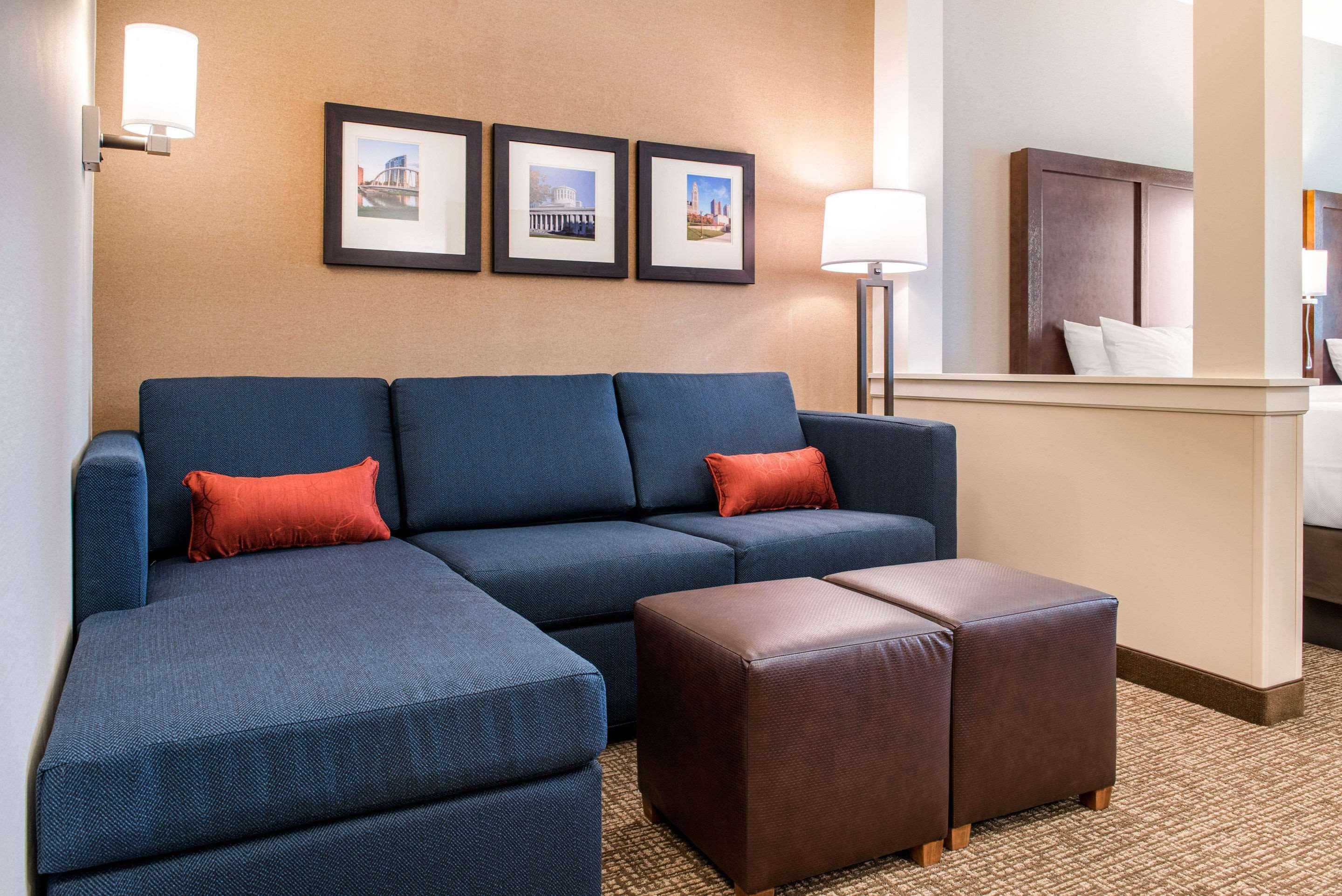Comfort Suites Columbus Airport מראה חיצוני תמונה