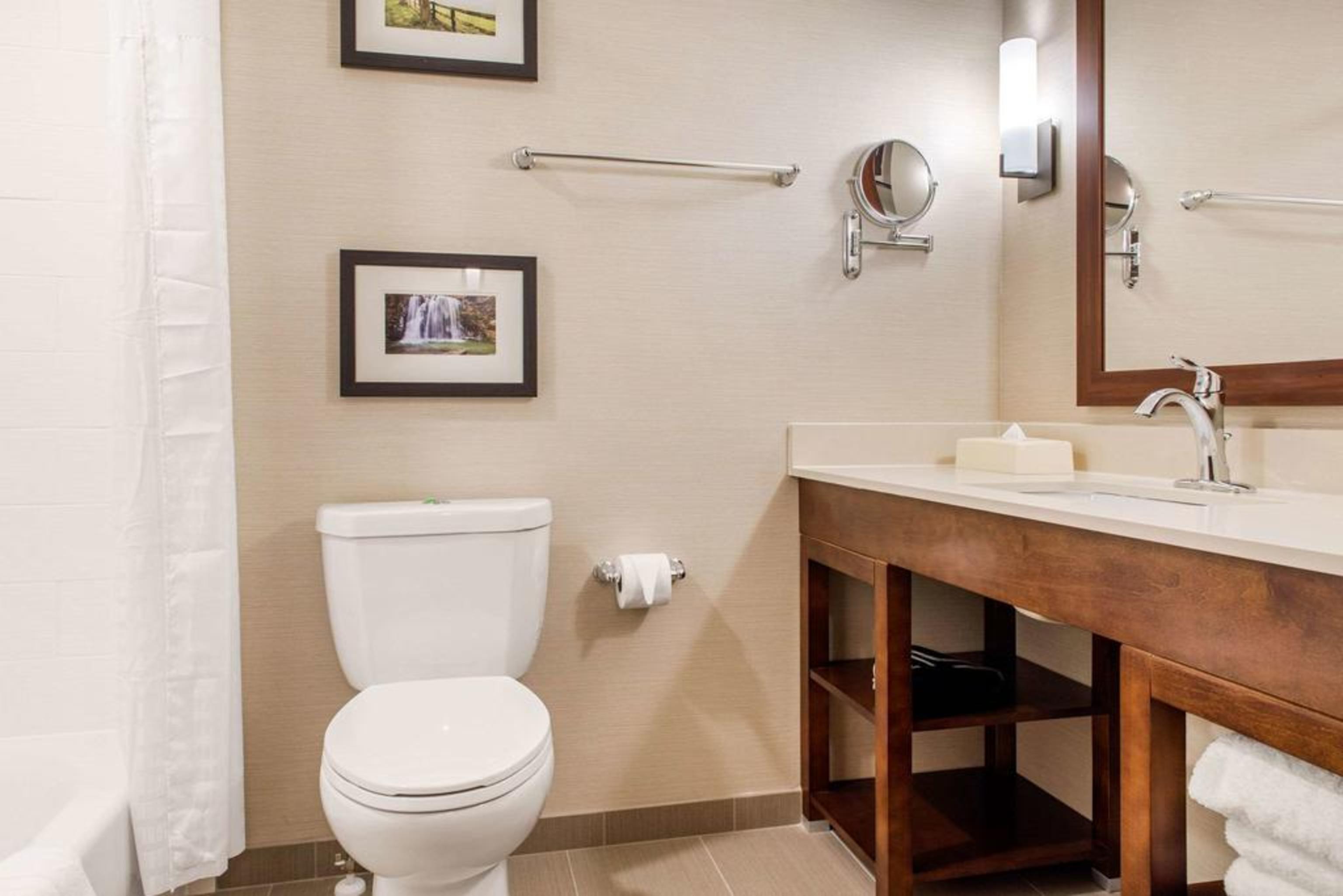 Comfort Suites Columbus Airport מראה חיצוני תמונה