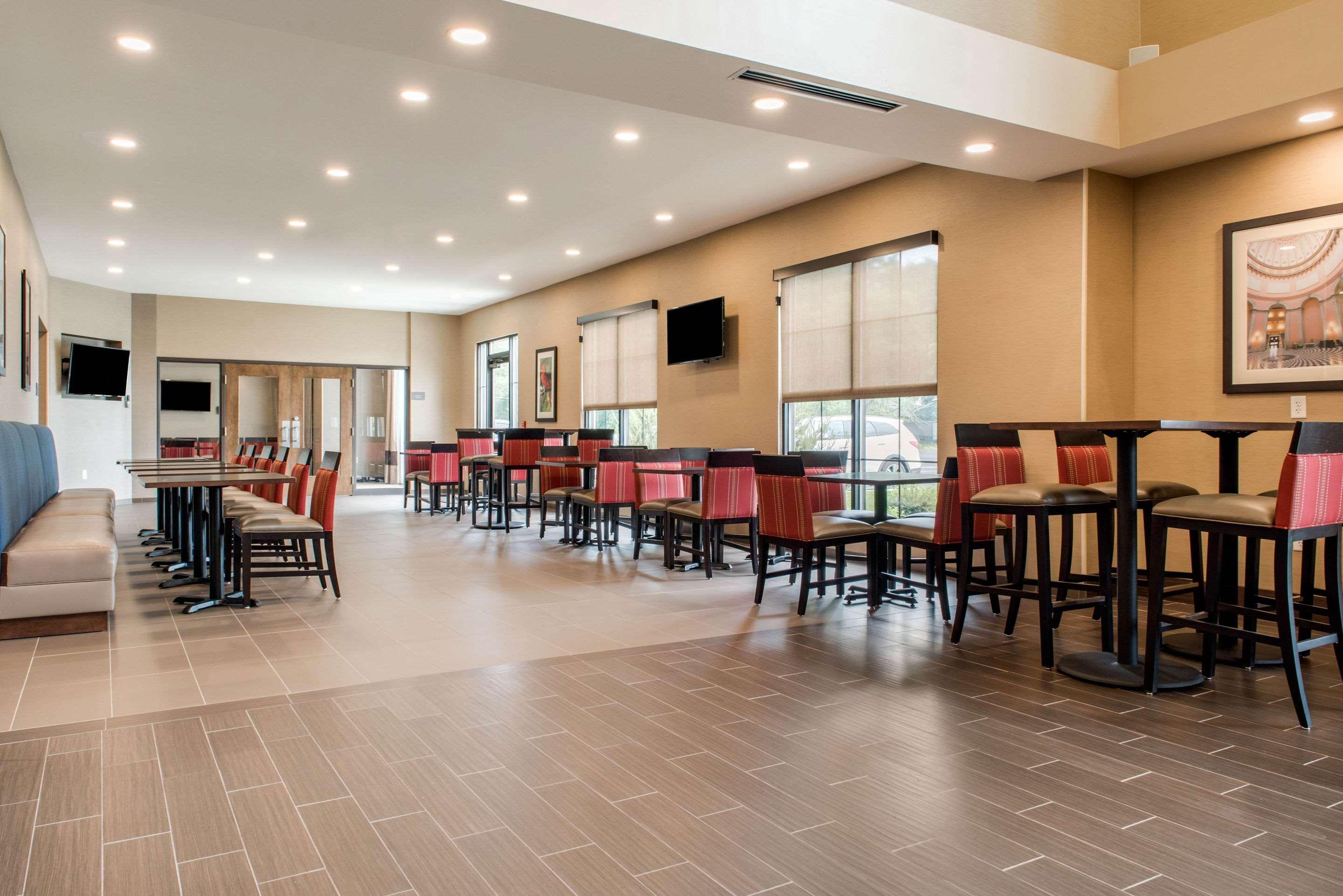 Comfort Suites Columbus Airport מראה חיצוני תמונה