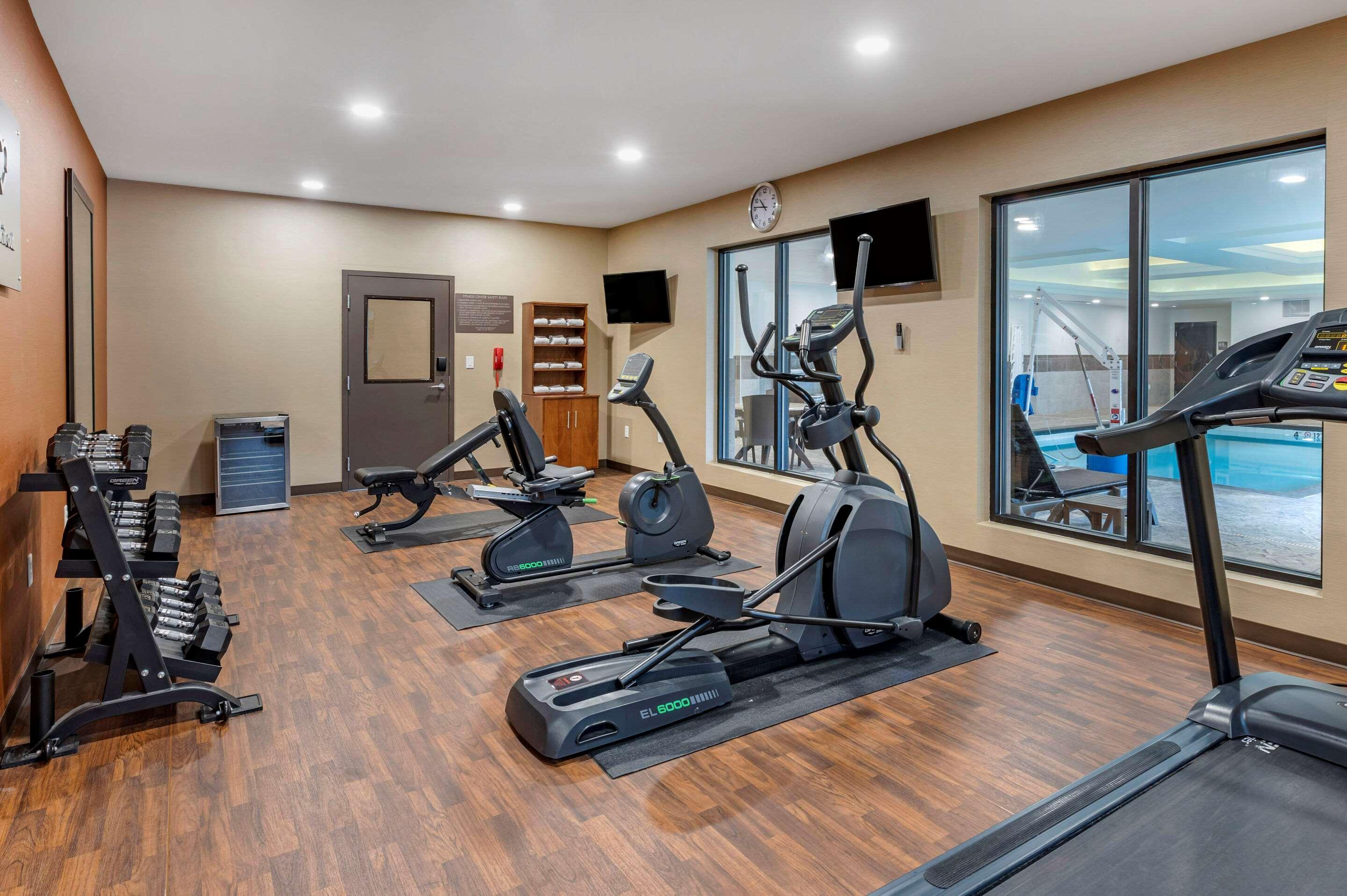 Comfort Suites Columbus Airport מראה חיצוני תמונה