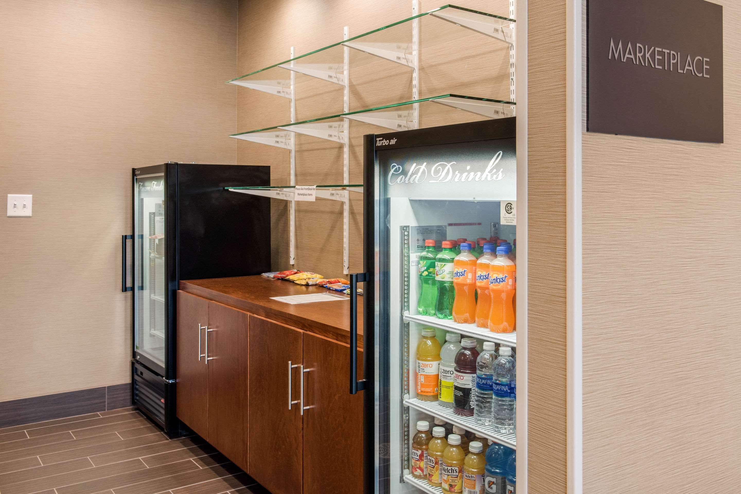 Comfort Suites Columbus Airport מראה חיצוני תמונה